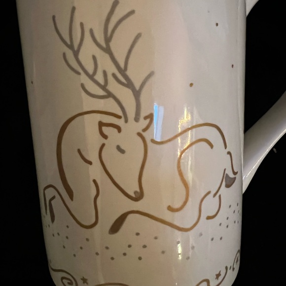 2 - KIC Terri Fosson 10oz Christmas Mug. Gold and Silver Reindeer. - Picture 7 of 9